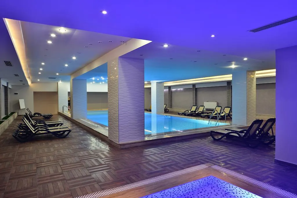 Dolphin Family Hotel-1
